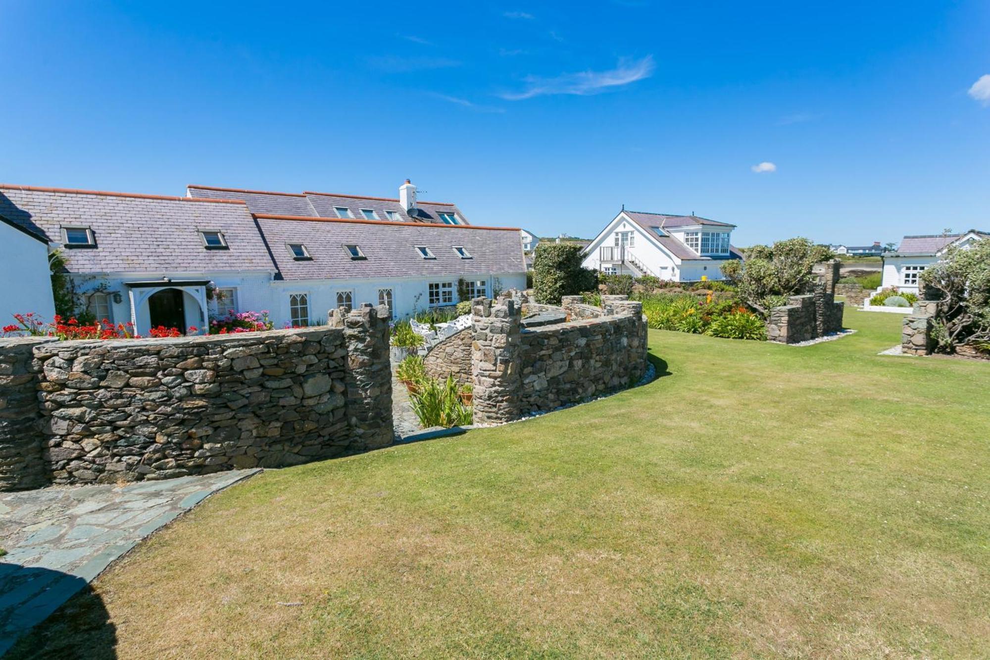 Pen Y Graig Villa Rhoscolyn Exterior photo
