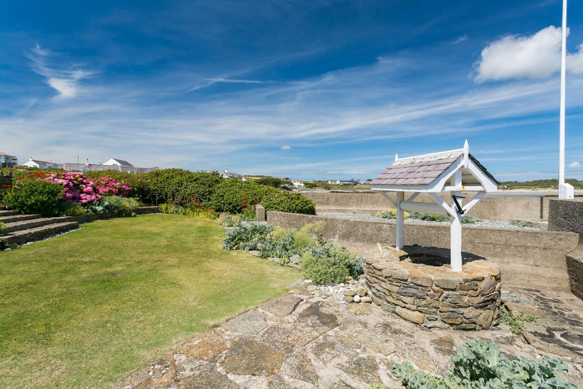 Pen Y Graig Villa Rhoscolyn Exterior photo